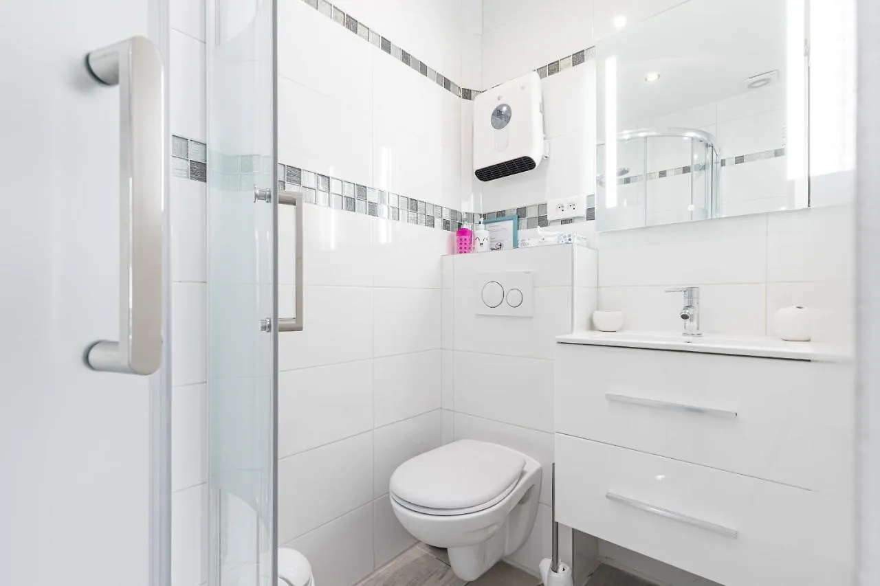 Apartment Azur Studios Cannes France